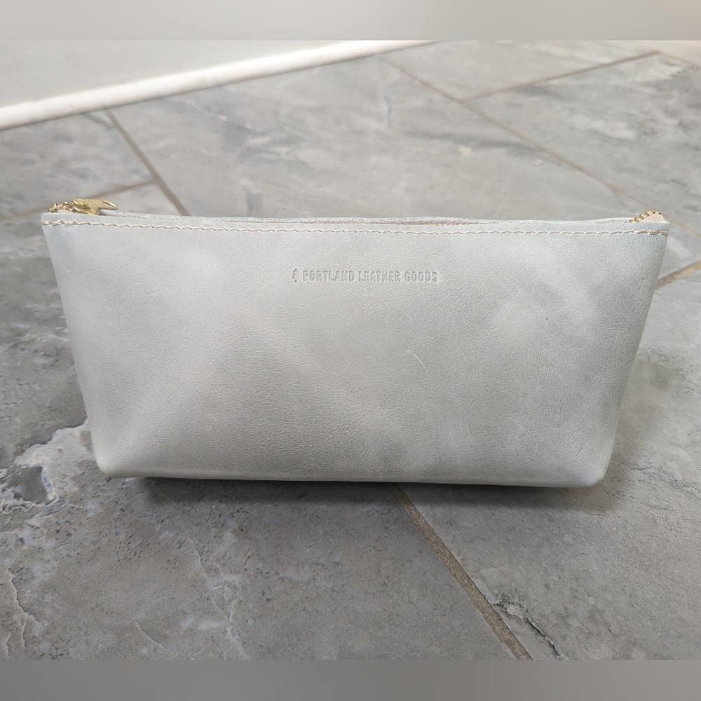 NWOT Portland Leather Goods Utility Beluga Unicorn 🦄